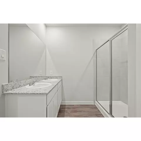 Bath - 17314 King Eider Rd, Waller, TX 77484 photo 3 of 3