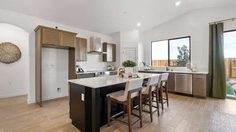8501 Killary Harbor Ave, Bakersfield, CA 93311 photo 3