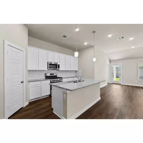 5237 Fleming St, La Marque, TX 77568 photo 9