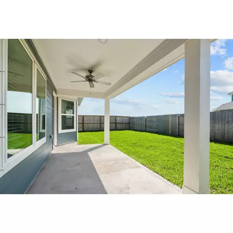 5237 Fleming St, La Marque, TX 77568 photo 4