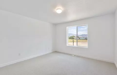 Bedroom - 1002 E 250 South St, Salem, UT 84653 photo 4 of 6