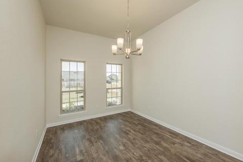2002 Kathryn Dr, Bryan, TX 77807 photo 9