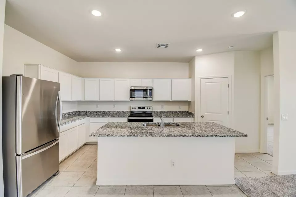 Kitchen - Plan Prism - 10212 S 58th Ln, Laveen, AZ 85339 photo 1 of 2