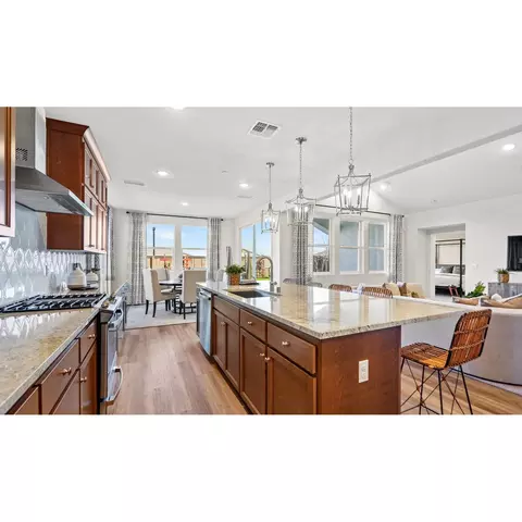 Kitchen - 440 Buckeye St, Dixon, CA 95620 photo 5 of 5