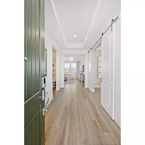 Entry Way - 440 Buckeye St, Dixon, CA 95620 photo 2 of 3