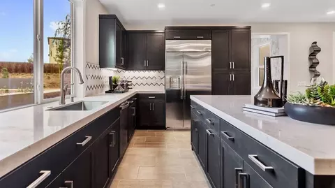 Kitchen - 302 Treble, Irvine, CA 92618 photo 5 of 6