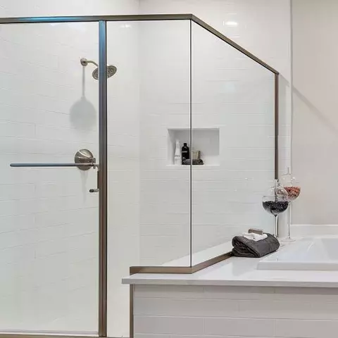 Bath - 302 Treble, Irvine, CA 92618 photo 3 of 5