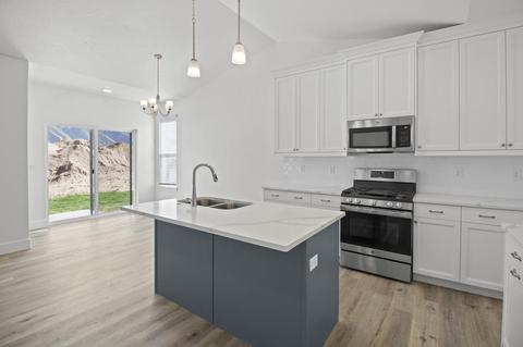 205 N Pinnacle Ave, Mapleton, UT 84664 photo 22