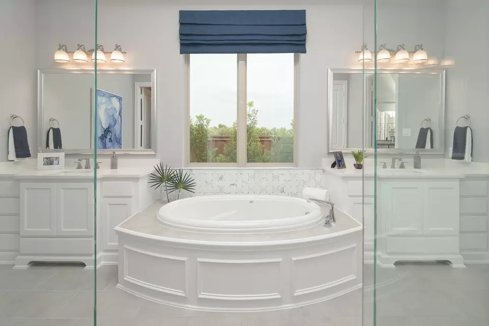Bath - Plan 815 - 1317 Limestone Rdg, Mansfield, TX 76063 photo 2 of 2