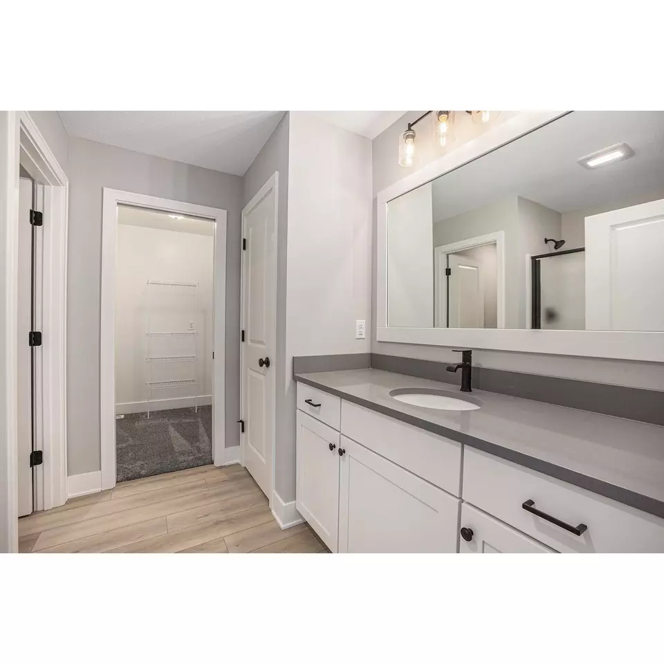 Bath - Plan The Grayson - 3105 Hollace Dr, Jenison, MI 49428 photo 1 of 2