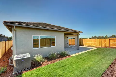984 Hogan Rd, Galt, CA 95632 photo 8