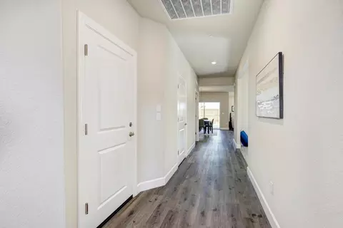 984 Hogan Rd, Galt, CA 95632 photo 9