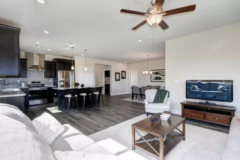 984 Hogan Rd, Galt, CA 95632 photo 21