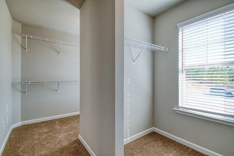 303 Longbridge, Perry, GA 31069 photo 37