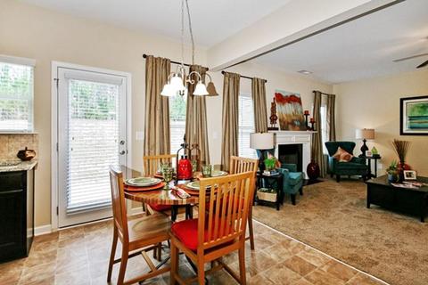 303 Longbridge, Perry, GA 31069 photo 21