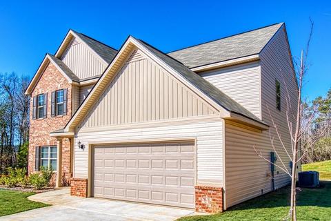 303 Longbridge, Perry, GA 31069 photo 4