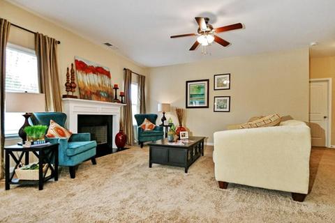 303 Longbridge, Perry, GA 31069 photo 9