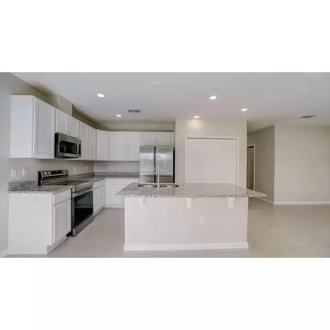 12064 Eldron St, Spring Hill, FL 34609 photo 9