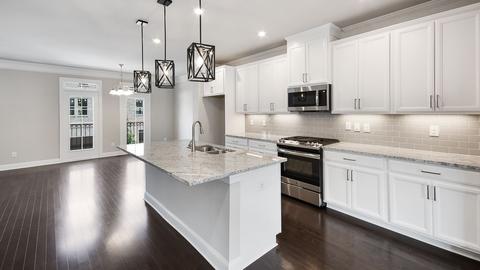 2534 Clairebrooke Bnd, Chamblee, GA 30341 photo 3