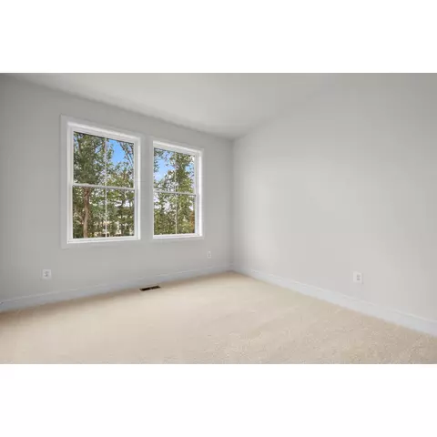 Bedroom - 42225 Shining Star Sq, Ashburn, VA 20148 photo 3 of 6