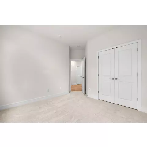Bedroom - 42225 Shining Star Sq, Ashburn, VA 20148 photo 2 of 6