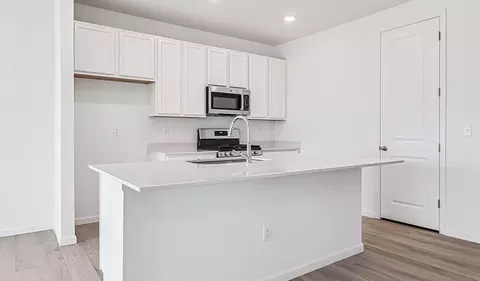 24797 E 40th Ave, Aurora, CO 80019 photo 4