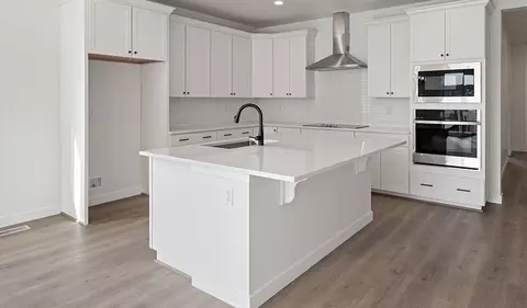 1074 E Blazing Sun Dr, Eagle Mountain, UT 84005 photo 8