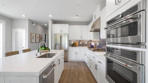 303 Lynx, Irvine, CA 92618 photo 27