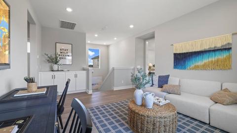 303 Lynx, Irvine, CA 92618 photo 9