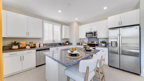 Kitchen - 27240 Ukuele Cir, Menifee, CA 92585 photo 1 of 2