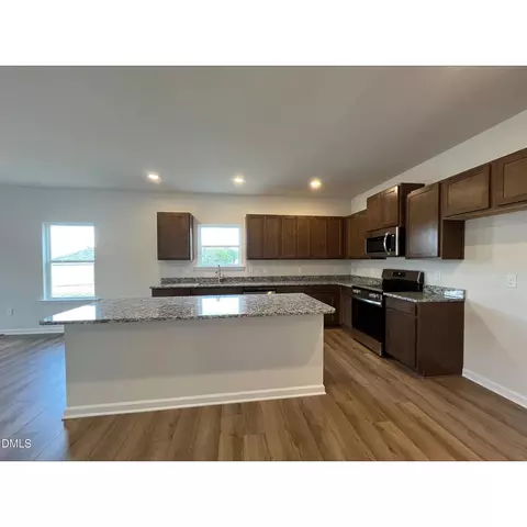 75 E American Marigold Dr, Benson, NC 27504 photo 9
