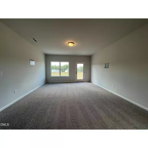 75 E American Marigold Dr, Benson, NC 27504 photo 4
