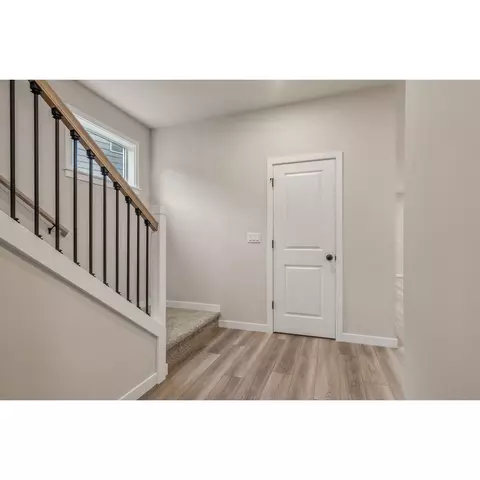 Entry Way - 10815 43rd Ave SE, Everett, WA 98208 photo 1 of 1