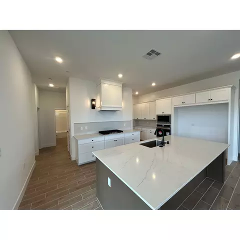 2275 N Duke Ave, Clovis, CA 93619 photo 2