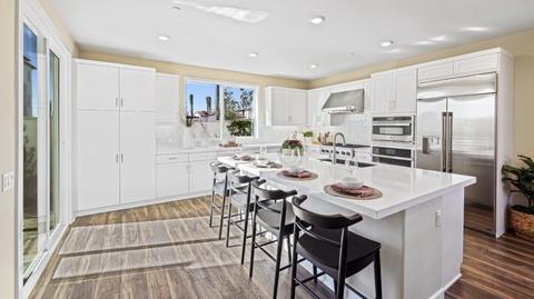 3083 Harrison Ln, Simi Valley, CA 93065 photo 2