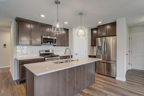 814 Margo Cir, Eagle, WI 53119 photo 5