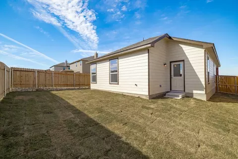 216 Robert Hightower Dr, Jarrell, TX 76537 photo 11