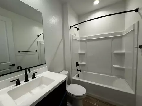 Bath - 9436 E Spiral Ave, Mesa, AZ 85212 photo 1 of 8