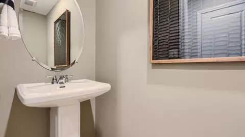 Bath - 30438 Waterline Dr, Menifee, CA 92584 photo 1 of 4