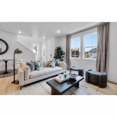 Living - 68 S Moonlit Rd, Mapleton, UT 84664 photo 5 of 6