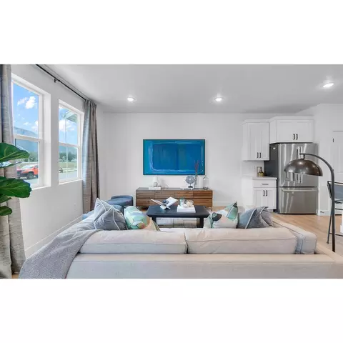 Living - 68 S Moonlit Rd, Mapleton, UT 84664 photo 1 of 6