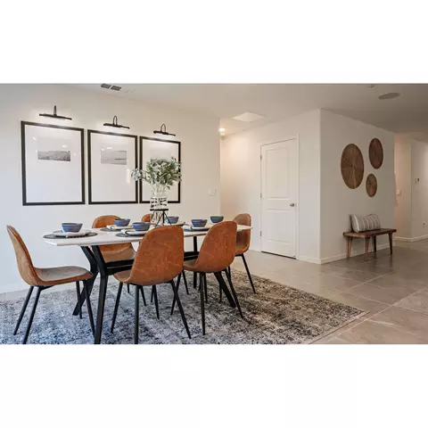 8610 Akero Avenuee, Bakersfield, CA 93307 photo 11