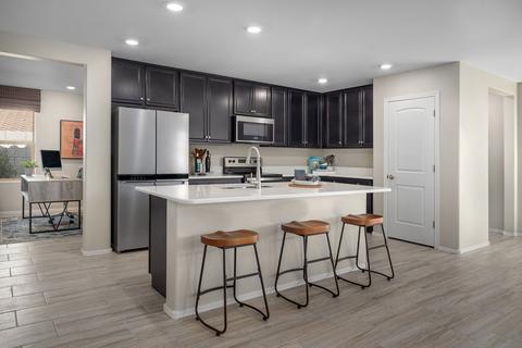 2864 W Monte Way, Phoenix, AZ 85041 photo 4