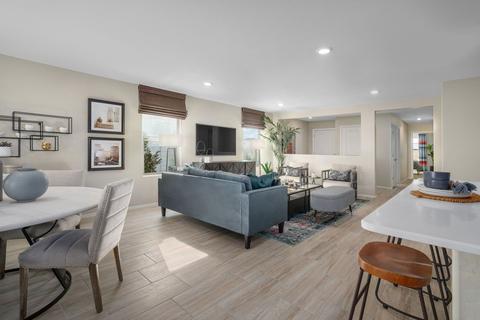 2864 W Monte Way, Phoenix, AZ 85041 photo 2