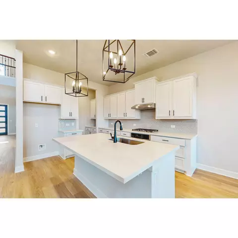 2105 Lolo Ln, Leander, TX 78641 photo 5