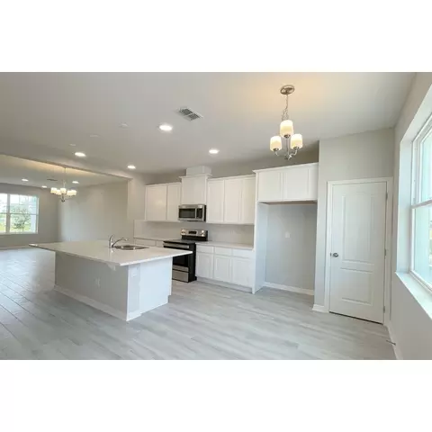 Kitchen - 1368 Lumpini St, Saint Cloud, FL 34771 photo 2 of 3