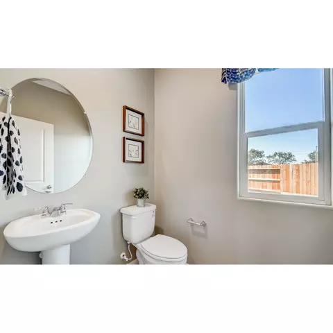 1432 W Ryan Ave, Fowler, CA 93625 photo 13