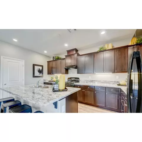 1432 W Ryan Ave, Fowler, CA 93625 photo 9