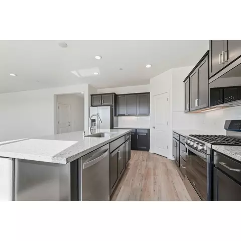 765 Rosazzo Ln, Manteca, CA 95337 photo 6