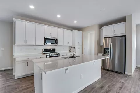 24861 E 33rd Dr, Aurora, CO 80019 photo 3